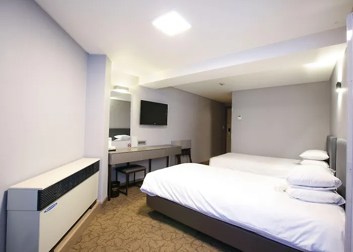 Hotel Savoy Myeongdong