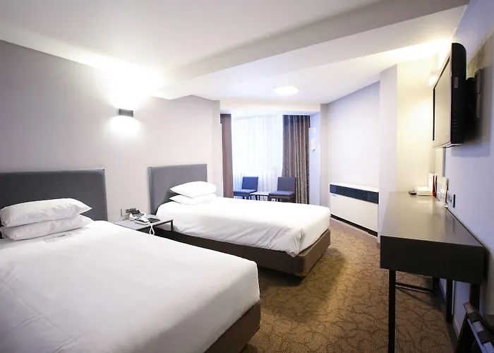 Hotel Savoy Myeongdong