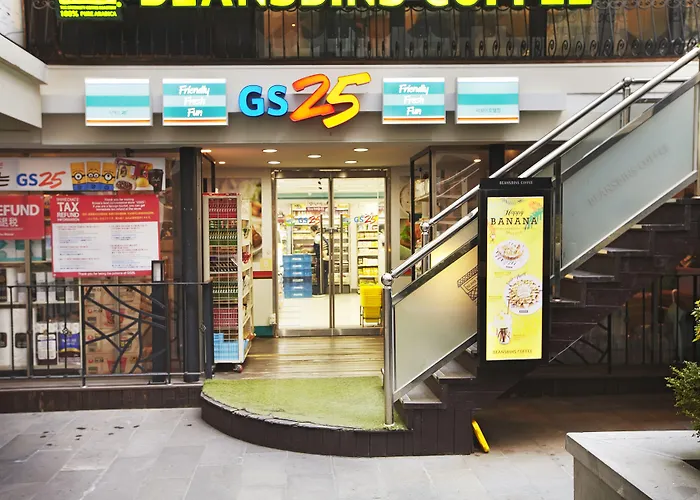 Hotel Savoy Myeongdong 3*