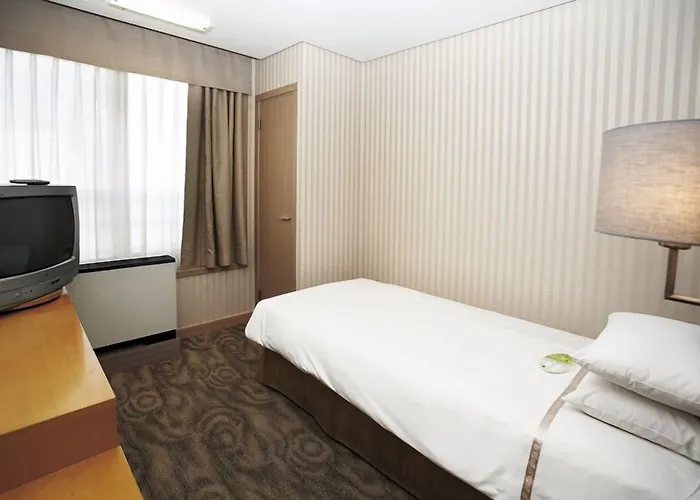 Savoy Myeongdong 3*