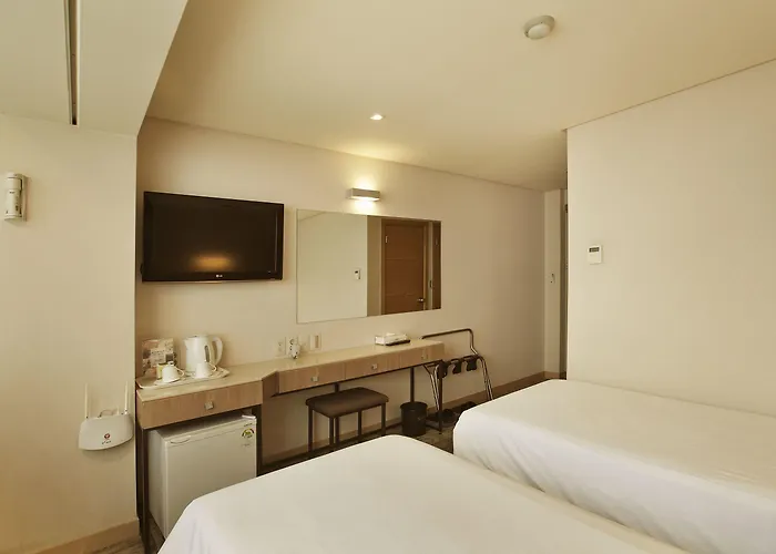 Savoy Myeongdong 3*