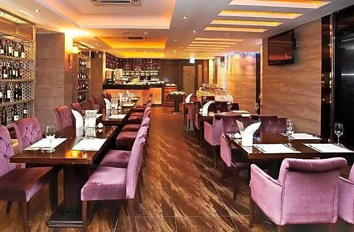 Hotel Savoy Myeongdong 3*