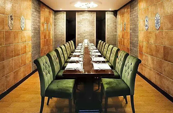 Hotel Savoy Myeongdong 3*